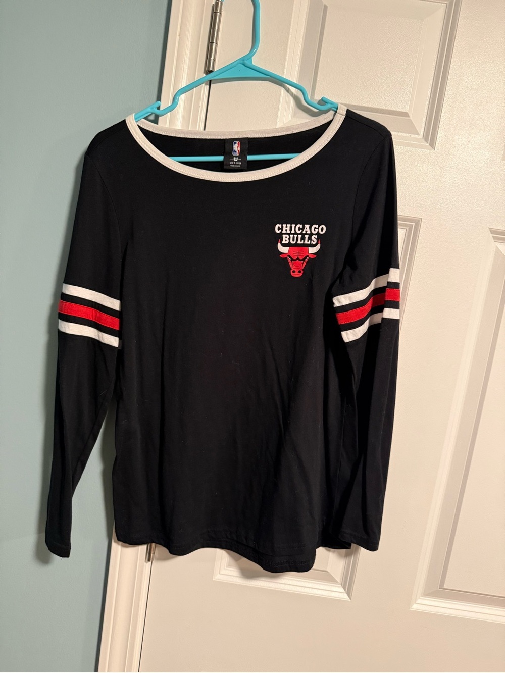 10 Items for $20: NBA Chicago Bulls Long Sleeve